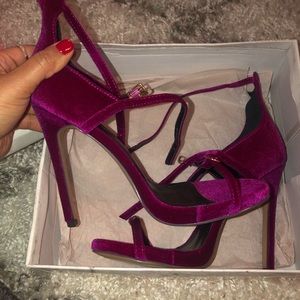 Brand new velvet suede heels